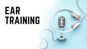 Microphone with headphones shaped in a circle representing Voice 360 Solfège Series ear training